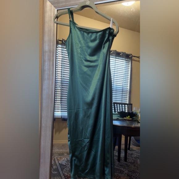 Amazon One Shoulder Bodycon Dress - Picture 2 of 4